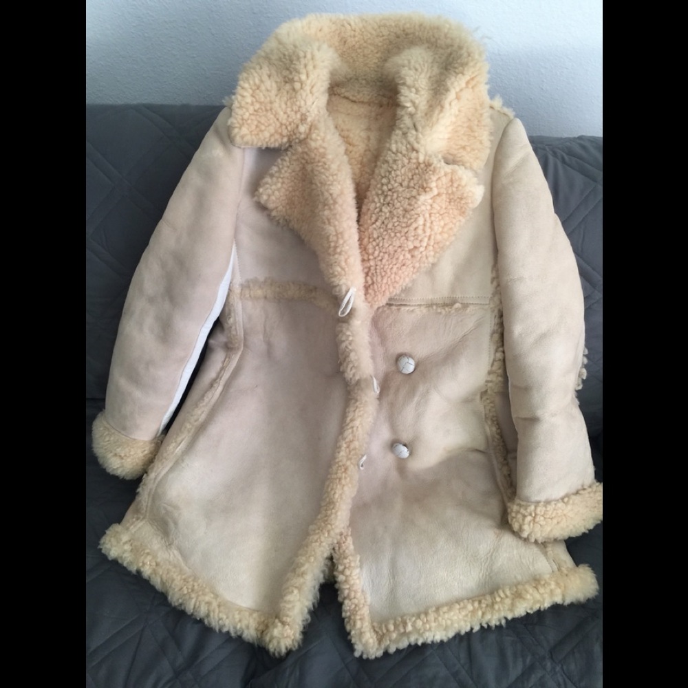 Vintage sheepskin woman’s large